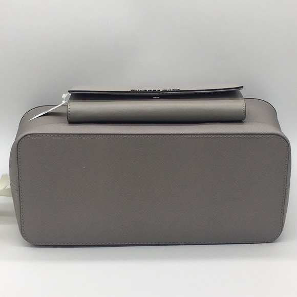 MICHAEL KORS SM TZ SHOULDER TOTE & WALLET SET - Picture 8 of 8